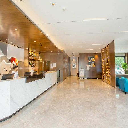 Borrman Hotel Nanning Railway Station Branch ภายนอก รูปภาพ