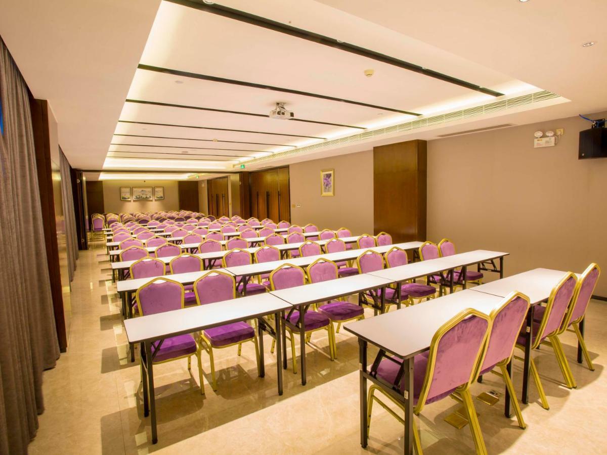 Borrman Hotel Nanning Railway Station Branch ภายนอก รูปภาพ