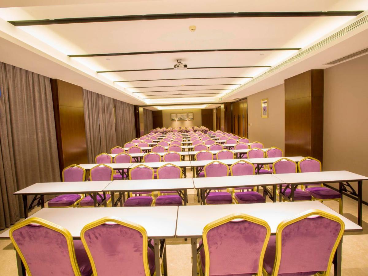 Borrman Hotel Nanning Railway Station Branch ภายนอก รูปภาพ